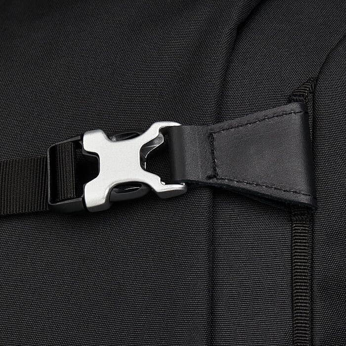 Satch Pack Nordic Black Schulrucksack