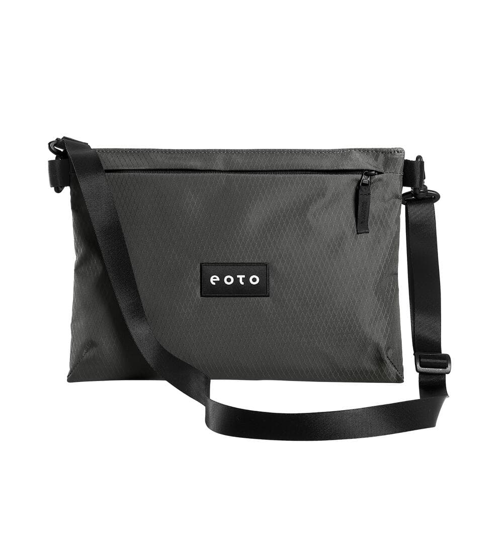 eoto Umhängetasche Simple3 Stein Grau