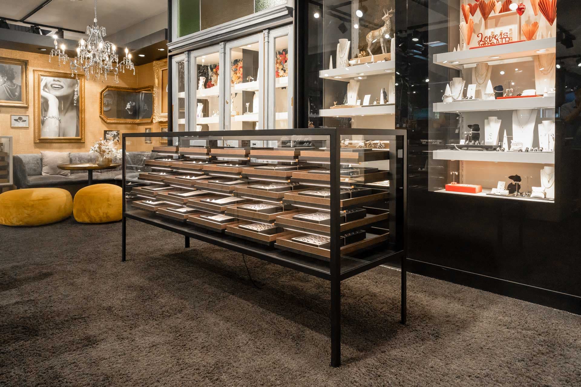 Sorgers Concept Store Schmuckdisplay